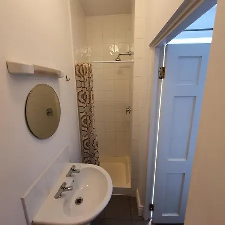 The Grapevine Hostel Dingle