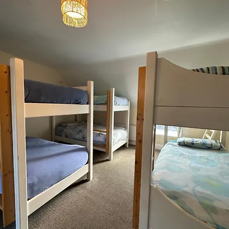 Hostel The Grapevine *